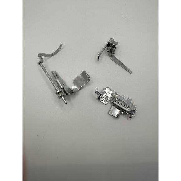 Vintage Sewing Machine Accessories Tin Set Montgomery Ward Singer - Picture 10 of 12